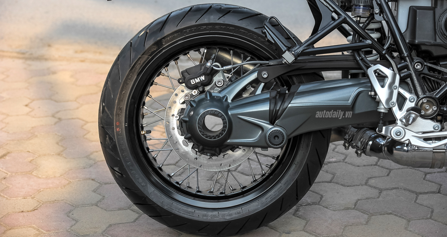 BMW R nine T (22).jpg